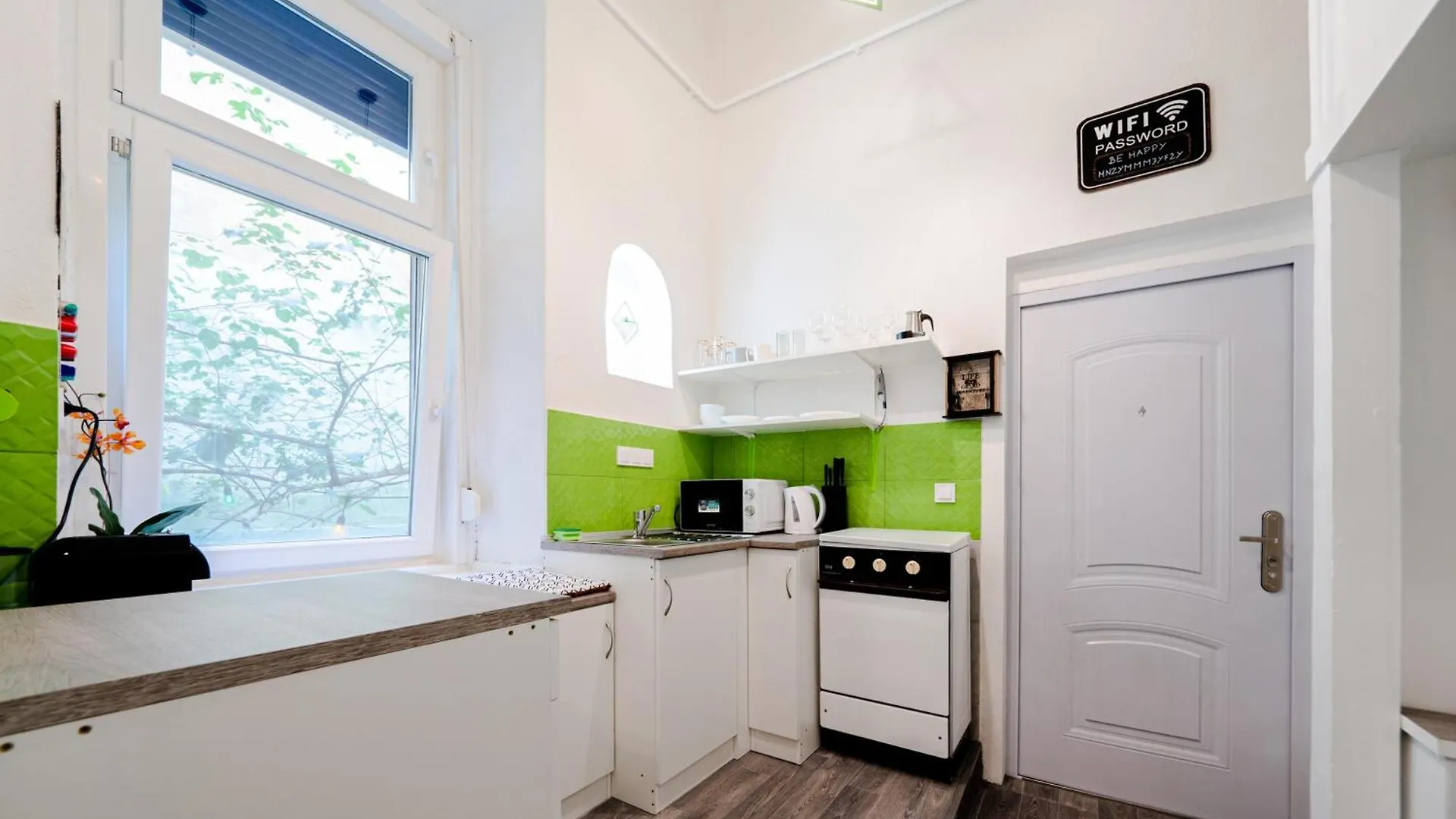 Secret Garden Apartment - Free Parking Budapest
