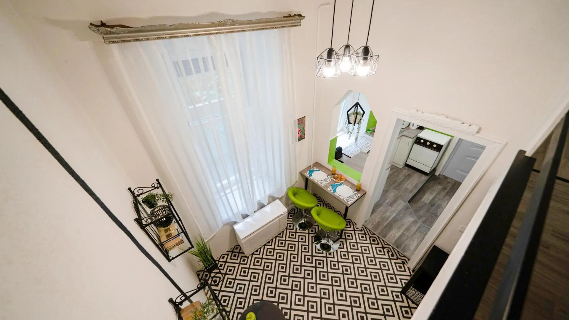 Secret Garden Apartment - Free Parking Budapest