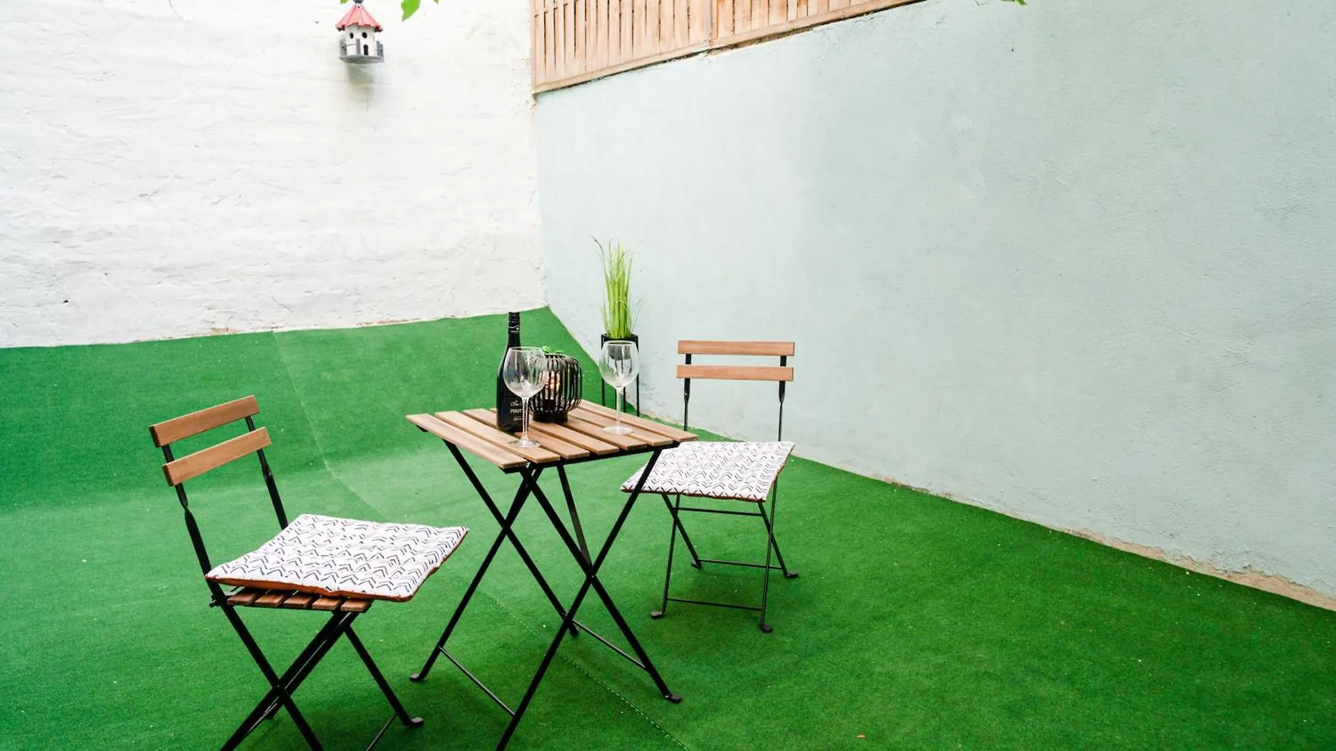 Secret Garden Apartment - Free Parking Budapest 0*,  Ungheria
